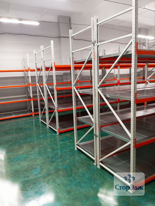 Полки полочного стеллажа